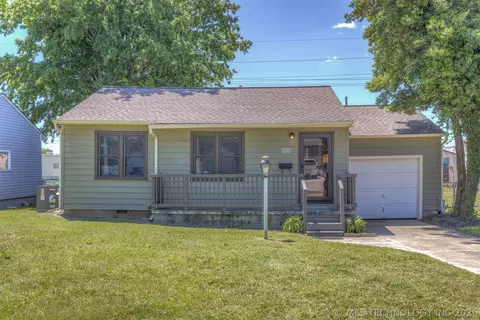 Exterior - 5116 E Cameron St, Tulsa, OK 74115 photo 4 of 10