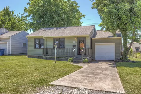 Exterior - 5116 E Cameron St, Tulsa, OK 74115 photo 3 of 10