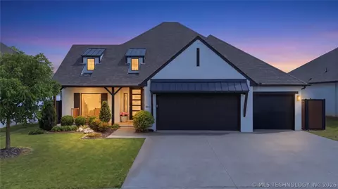 803 E Delmar Pl, Broken Arrow, OK 74012