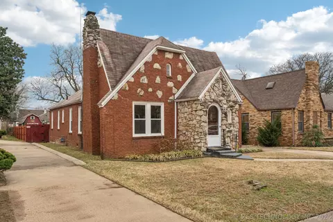Exterior - 2636 E 14th St, Tulsa, OK 74104 photo 2 of 7