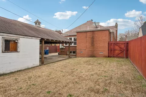 Exterior - 2636 E 14th St, Tulsa, OK 74104 photo 6 of 7