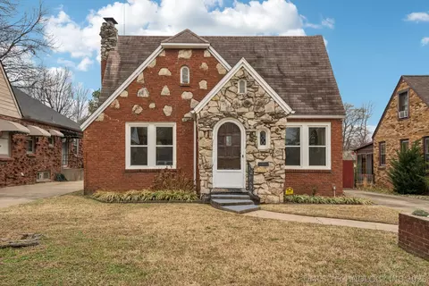 Exterior - 2636 E 14th St, Tulsa, OK 74104 photo 7 of 7