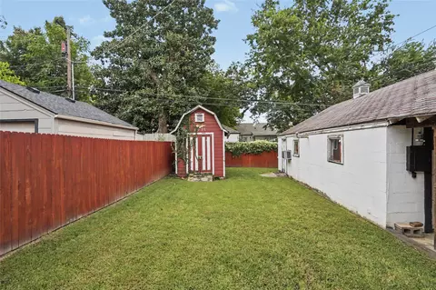 Exterior - 2636 E 14th St, Tulsa, OK 74104 photo 4 of 11