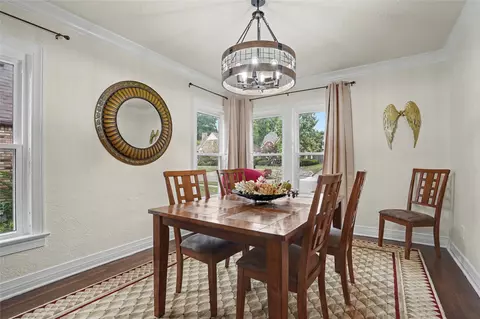 Dining - 2636 E 14th St, Tulsa, OK 74104 photo 2 of 4