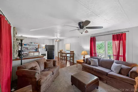 Living - 9207 N 447 Rd, Spavinaw, OK 74366 photo 1 of 1