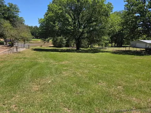 Quail Drive, Eufaula, OK 74432 photo 2