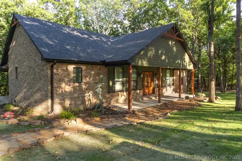 150 Woods Rd, Mead, OK 73449