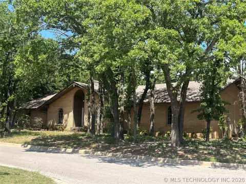 2913 Springdale Ln, Duncan, OK 73533