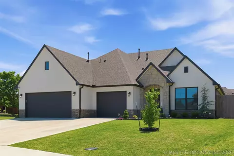 14214 E 91st St N, Owasso, OK 74055
