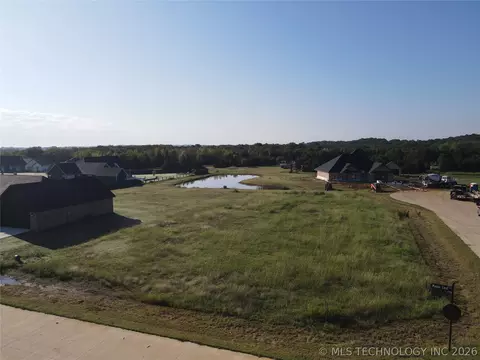 94 Maple Leaf Dr, Durant, OK 74701 photo 2