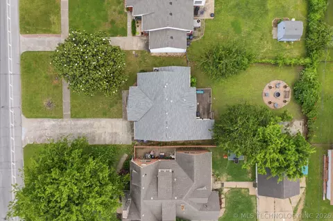 View/Area - 2508 E 3rd St, Tulsa, OK 74104 photo 1 of 5