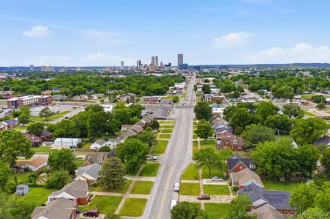 View/Area - 2508 E 3rd St, Tulsa, OK 74104 photo 2 of 5