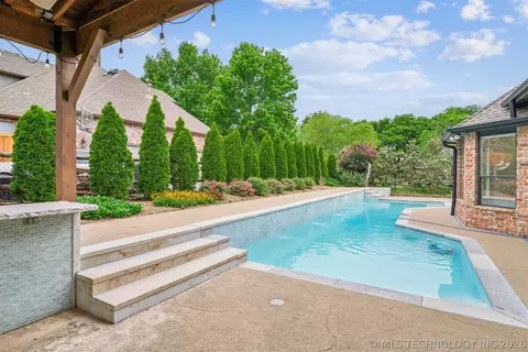 Exterior - 5216 E 148th St S, Bixby, OK 74008 photo 7 of 12