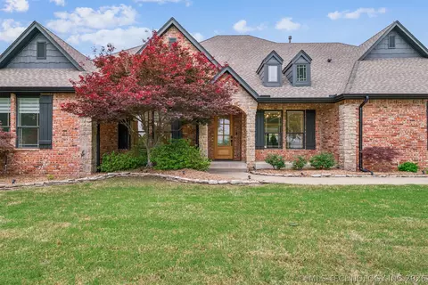 Exterior - 5216 E 148th St S, Bixby, OK 74008 photo 3 of 12