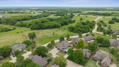 View/Area - 5216 E 148th St S, Bixby, OK 74008 photo 7 of 7