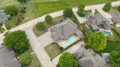 View/Area - 5216 E 148th St S, Bixby, OK 74008 photo 6 of 7