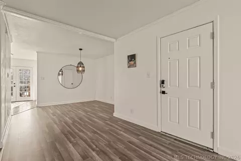 Entry Way - 4428 E 68th Street 484, Tulsa, OK 74136 photo 2 of 4