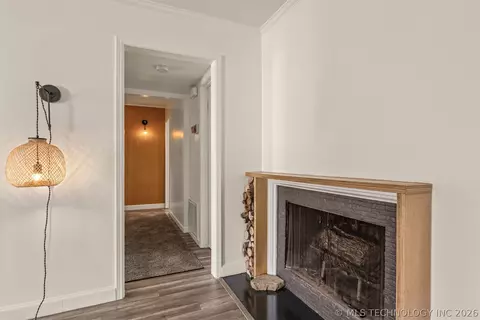 Entry Way - 4428 E 68th Street 484, Tulsa, OK 74136 photo 1 of 4