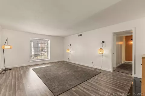 Living - 4428 E 68th Street 484, Tulsa, OK 74136 photo 3 of 6