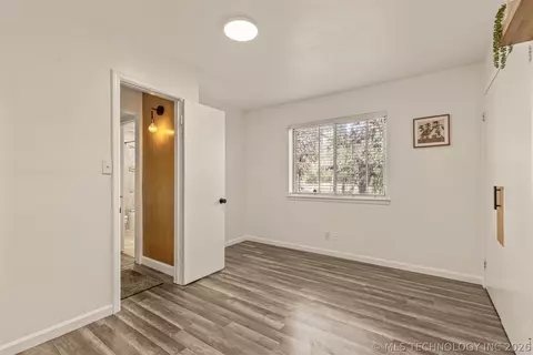 Bedroom - 4428 E 68th Street 484, Tulsa, OK 74136 photo 6 of 7