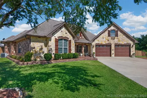 1379 S Willow Bnd, Atoka, OK 74525