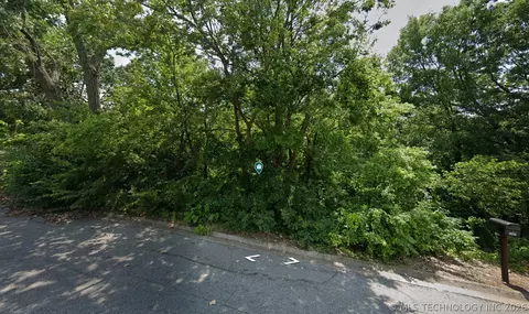 1350 Aspen Ln, Catoosa, OK 74015
