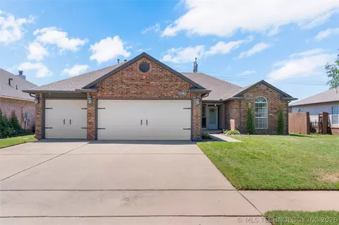 13282 S Maple St, Glenpool, OK 74033