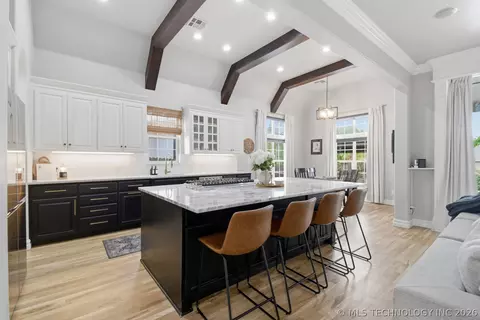 Kitchen - 7265 E 112th St S, Bixby, OK 74008 photo 2 of 5