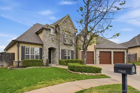 Exterior - 7265 E 112th St S, Bixby, OK 74008 photo 3 of 8