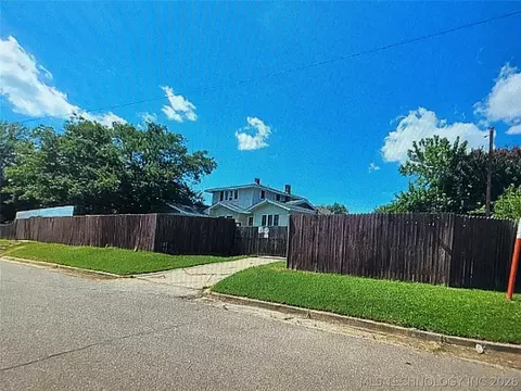 1302 N 7th Ave, Durant, OK 74701