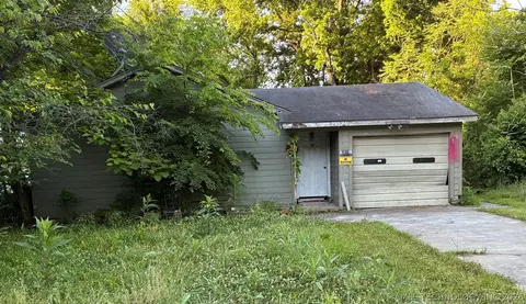 2019 Garland St, Muskogee, OK 74401