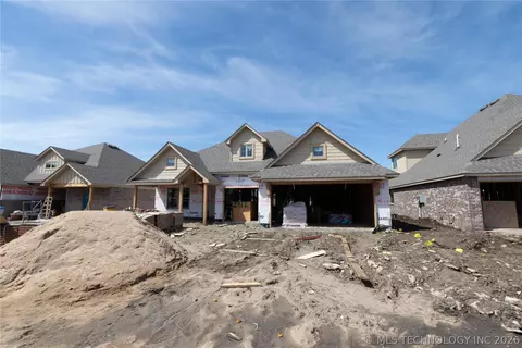 2912 E Northampton St, Broken Arrow, OK 74014