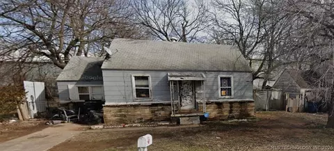 1171 N Columbia Pl, Tulsa, OK 74110