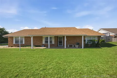 7707 E 57th St, Tulsa, OK 74145