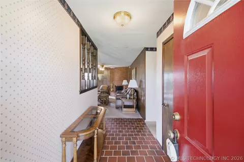 Entry Way - 7707 E 57th St, Tulsa, OK 74145 photo 1 of 1