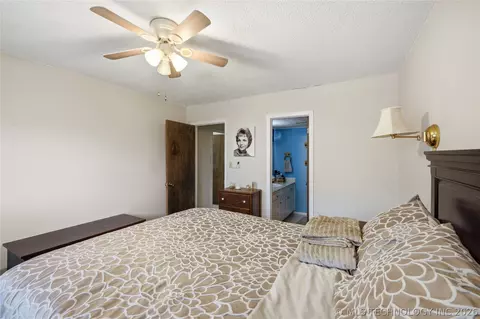 Bedroom - 7707 E 57th St, Tulsa, OK 74145 photo 3 of 3