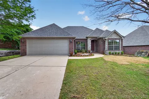4526 E 141st Pl S, Bixby, OK 74008