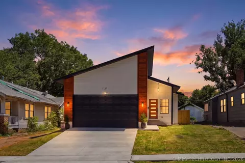1137 S Xanthus Ave, Tulsa, OK 74104