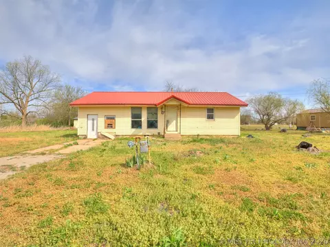 265 E Armstrong St, Jennings, OK 74038