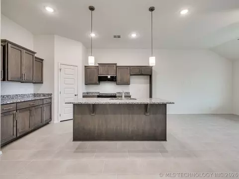Kitchen - 3501 E 153rd St S, Bixby, OK 74008 photo 1 of 3