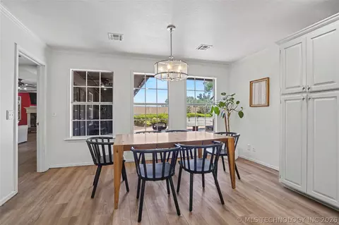 Dining - 9503 E 112th Pl S, Bixby, OK 74008 photo 2 of 2