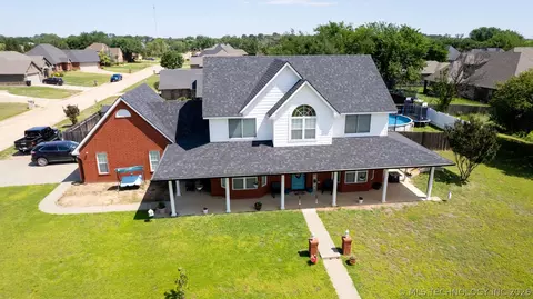 Exterior - 902 Springfield, Durant, OK 74701 photo 7 of 7