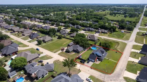 View/Area - 902 Springfield, Durant, OK 74701 photo 5 of 7