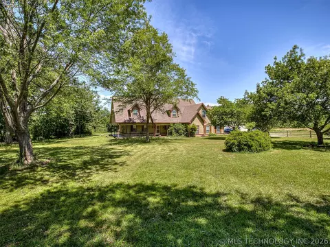 32851 Long Bay Rd, Wagoner, OK 74467