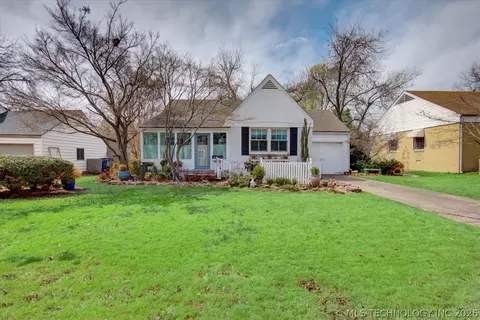 2258 S Delaware Ct, Tulsa, OK 74114