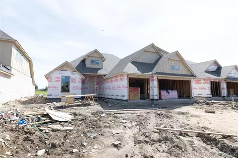 2909 E Northampton St, Broken Arrow, OK 74014