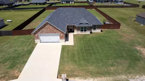 62 Bull Run Rd, Calera, OK 74730