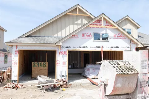 2908 E Northampton St, Broken Arrow, OK 74014