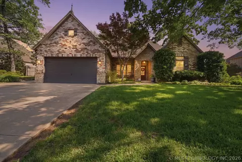 405 E 119th St S, Jenks, OK 74037