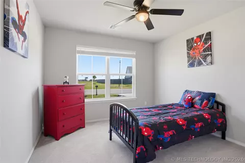 Bedroom - 3456 E 154th St S, Bixby, OK 74008 photo 6 of 7